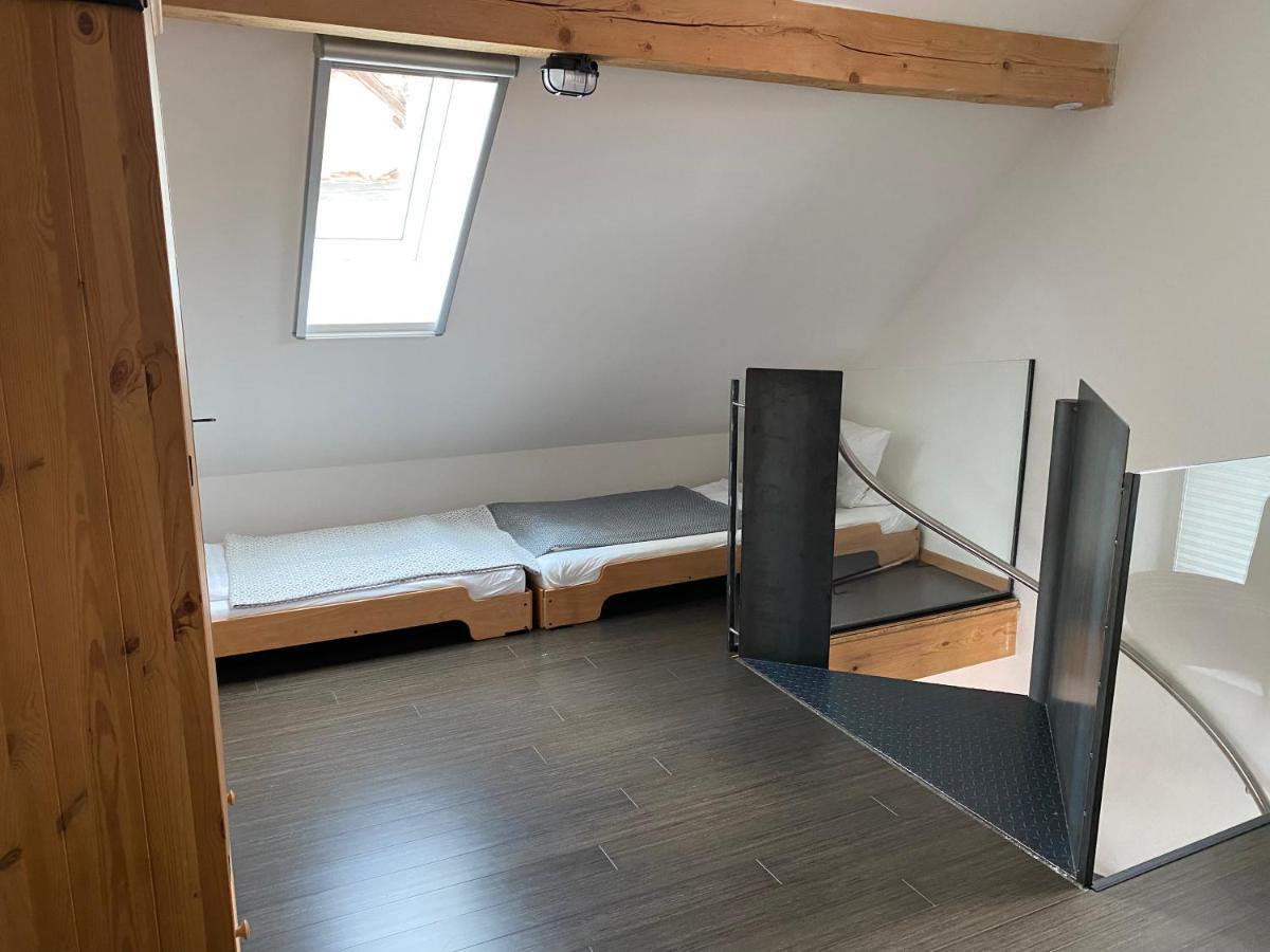 Blackbird's Nest * Wiesenbronn